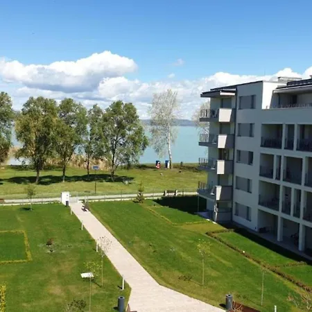 Green Apartman Balatonlelle Lägenhet Balatonlelle